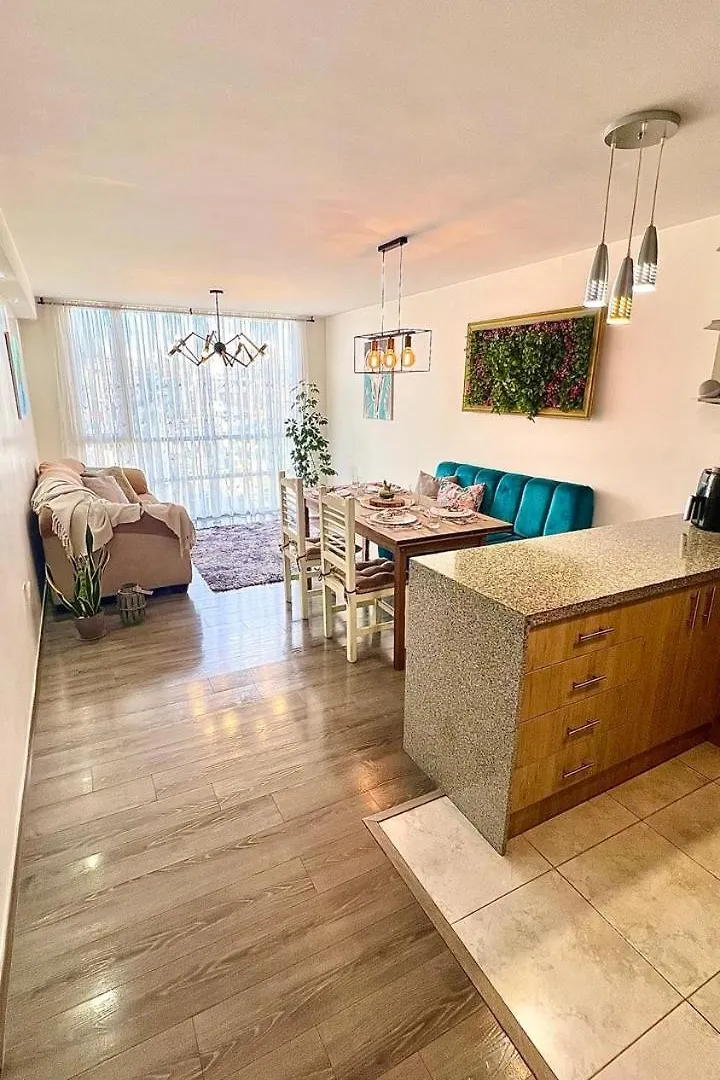 Apartamento Cerca De Embajada Americana En Κίτο